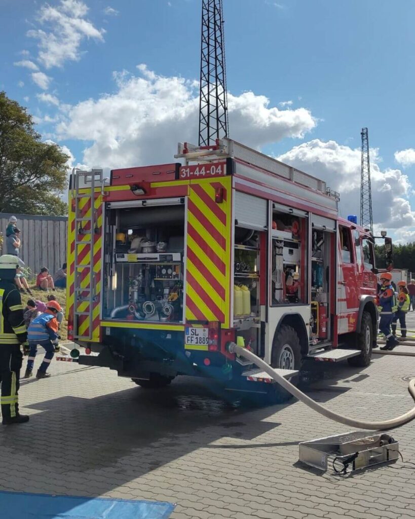 Impressionen von "Verein(t) feiern" 2025, dem Amtsfeuerwehrtag mit Ehrenamtsmesse