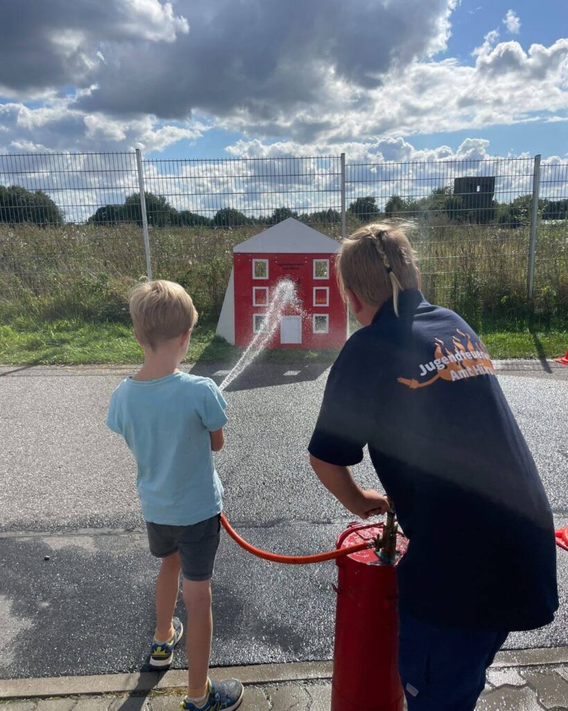 Impressionen von "Verein(t) feiern" 2025, dem Amtsfeuerwehrtag mit Ehrenamtsmesse