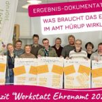 Gruppenfoto von den Teilnehmenden der Werkstatt Ehrenamt 2026, die die Ergebnissen präsentieren